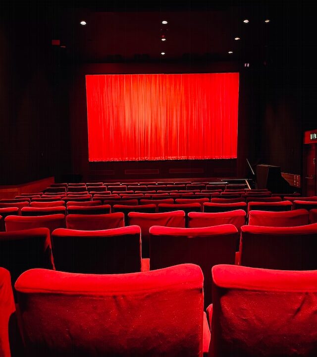 merch-husey-EEZgog4AS5M-unsplash